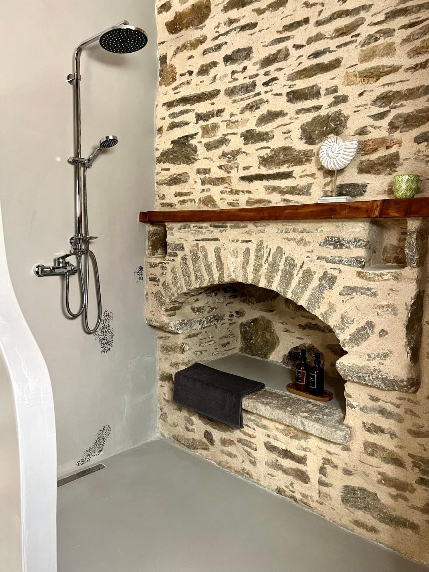 Katrani Studios Simi Zewnętrze zdjęcie