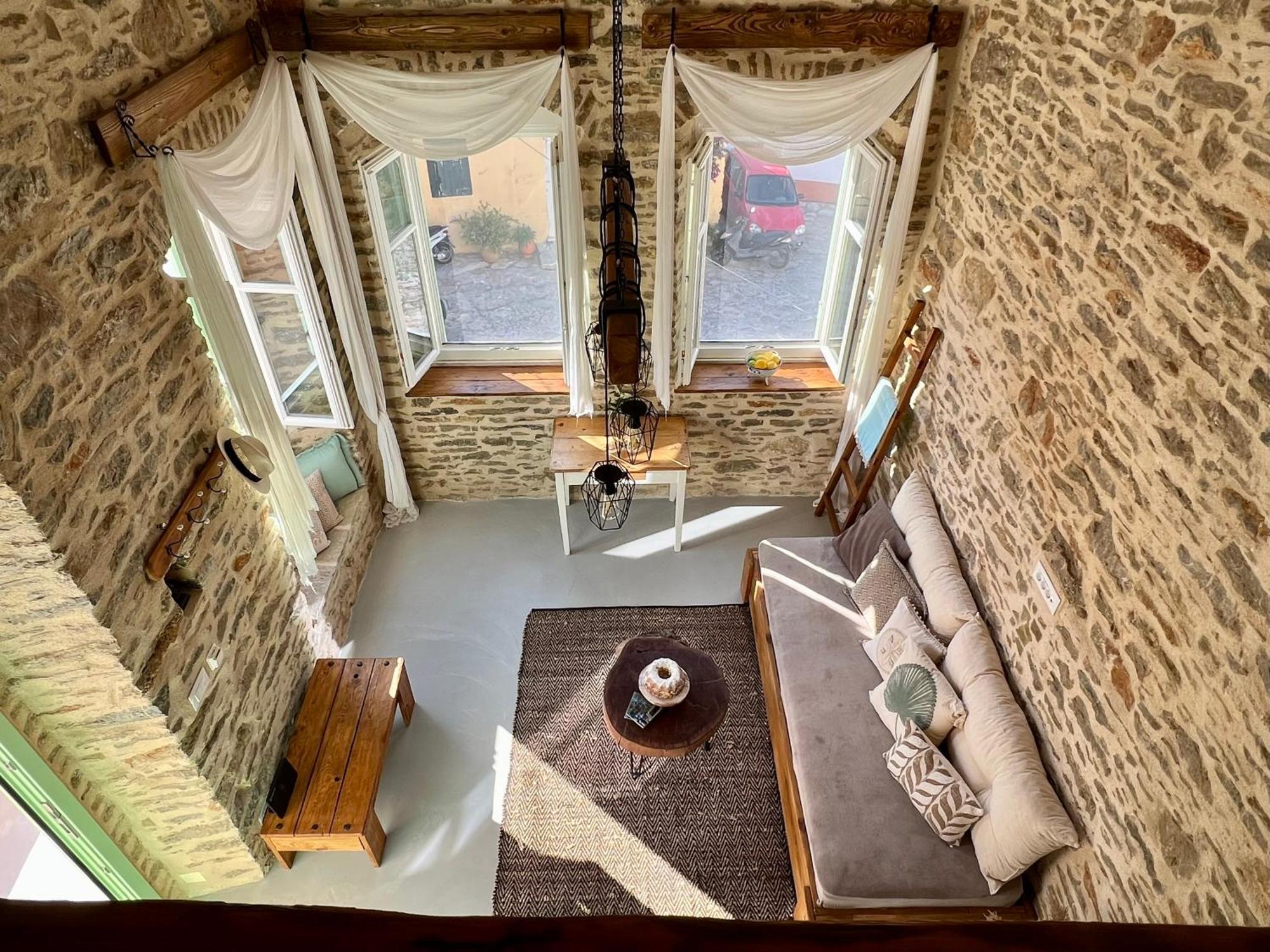 Katrani Studios Simi Zewnętrze zdjęcie